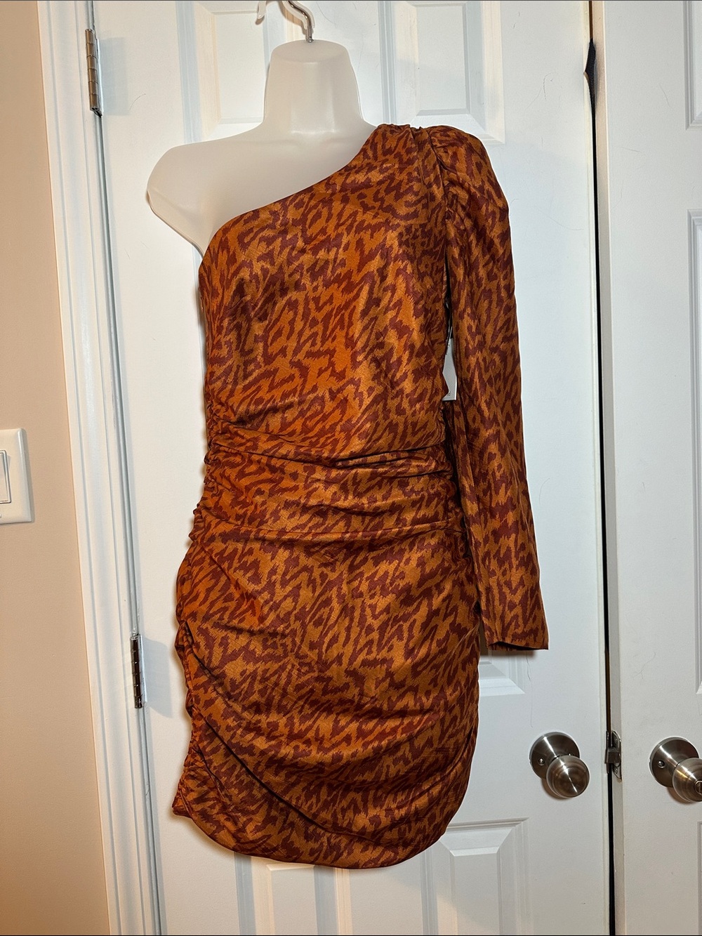 Wilfred Aritzia One-Shoulder Rust Animal-Print Ruched Dress